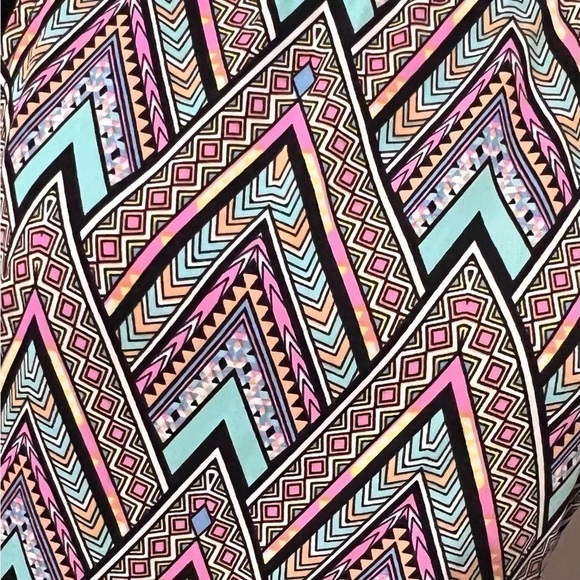 GBX Dress geometric Design - Picture 4 of 6